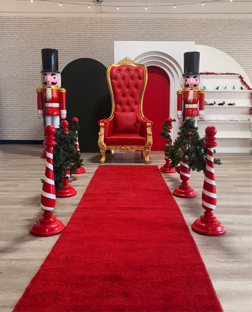 Mini Christmas Throne Package (Throne Chair + 2 nutcrackers)
